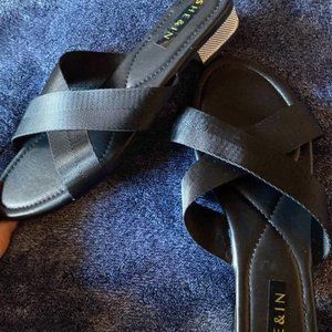 SHEIN Black Sandals Size 9